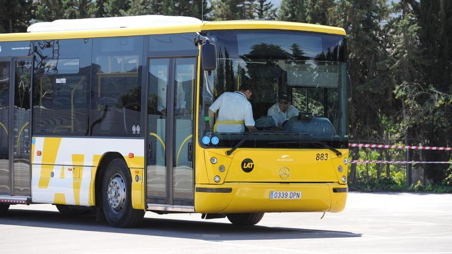 Un autobús de LAT.