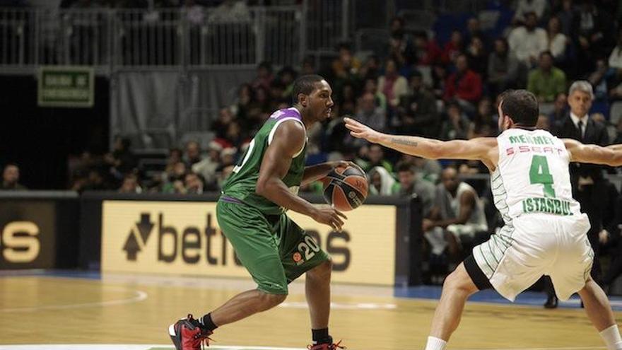 DeMarcus Nelson debutó el martes ante el Darussafaka.