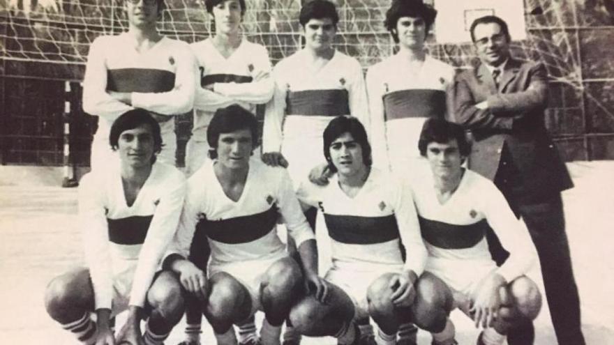 Los mejores equipos que ha dado el Club Voleibol Elche en sus 50 años de historia