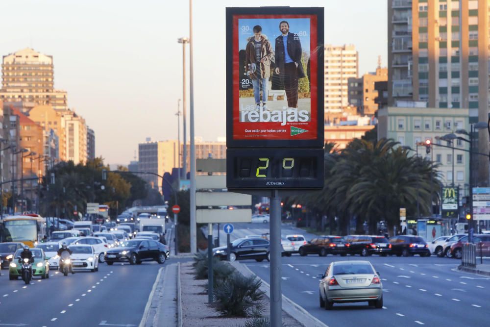 El frío se ha dejado notar en la ciudad de València