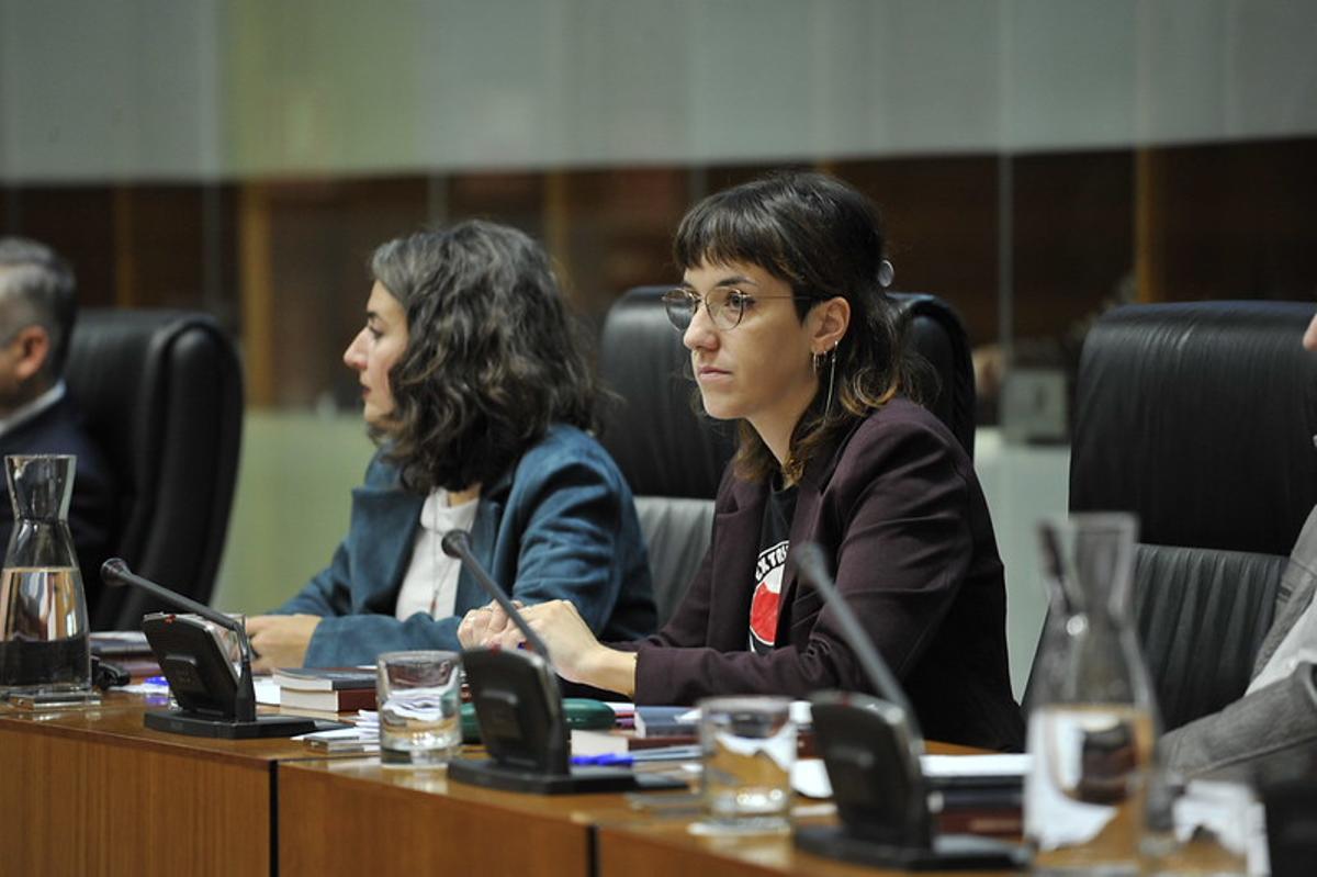 Irene de Miguel y Nerea Fernández, portavoces de Unidas por Extremadura en la Asamblea.