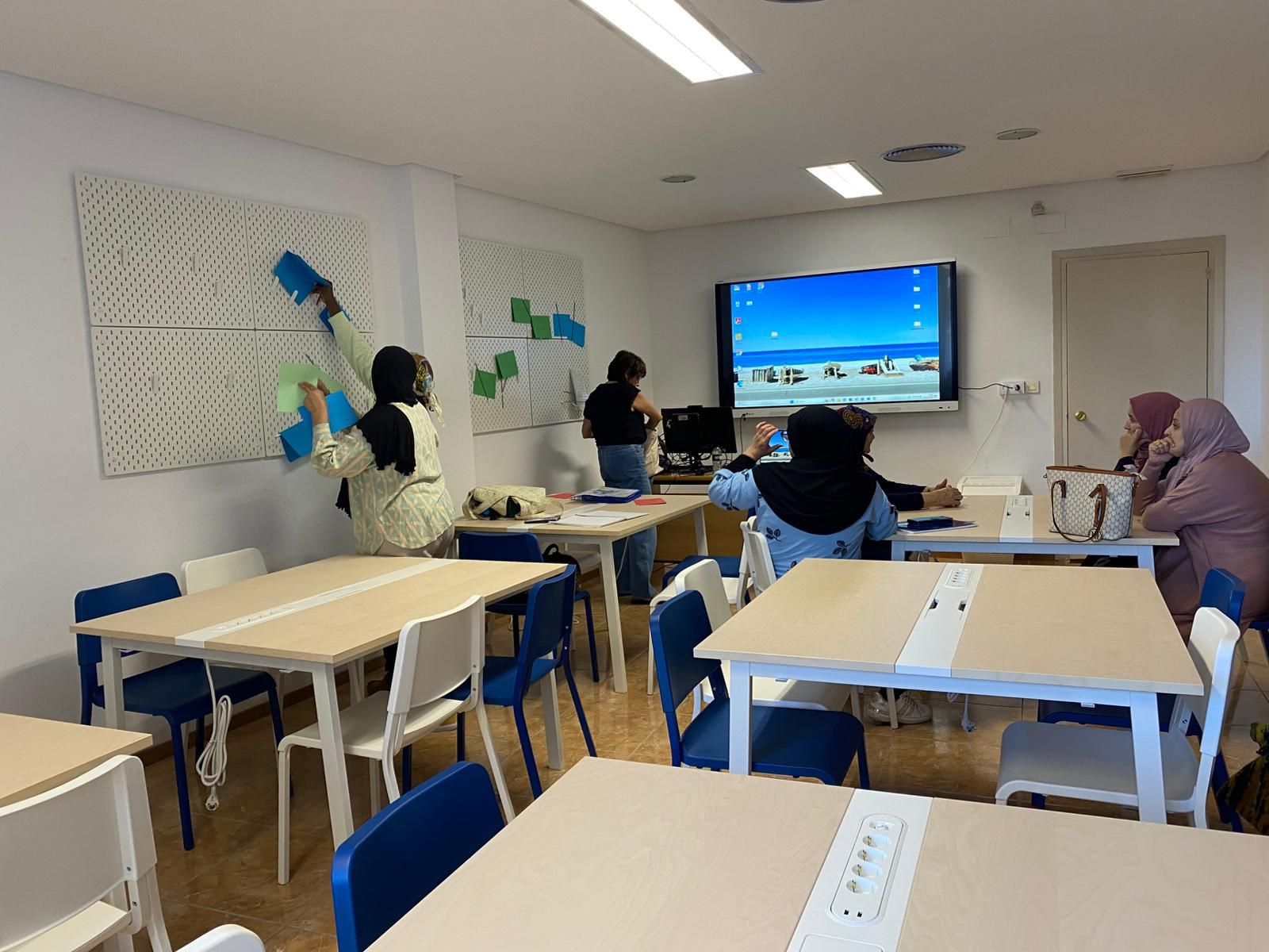 Catarroja inaugura su biblioteca con la colaboración de Ikea