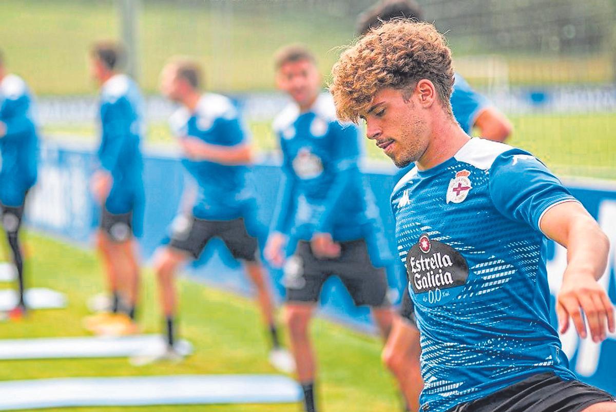 El madrileño, en su primer entrenamiento con el Deportivo el 1 de septiembre de 2021.