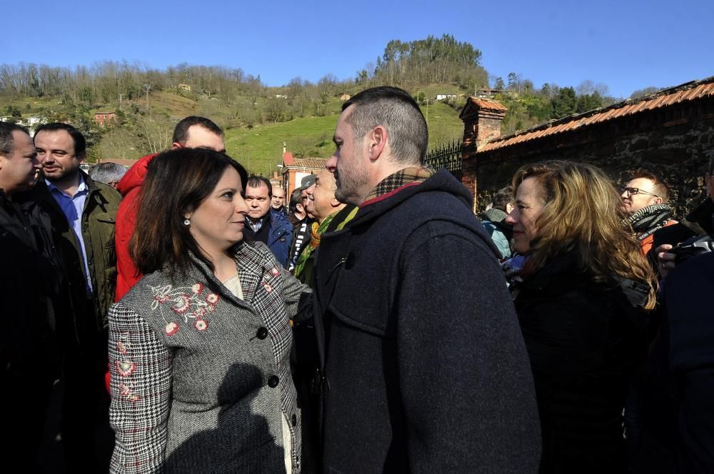 Homenaje al fundador del SOMA, Manuel Llaneza