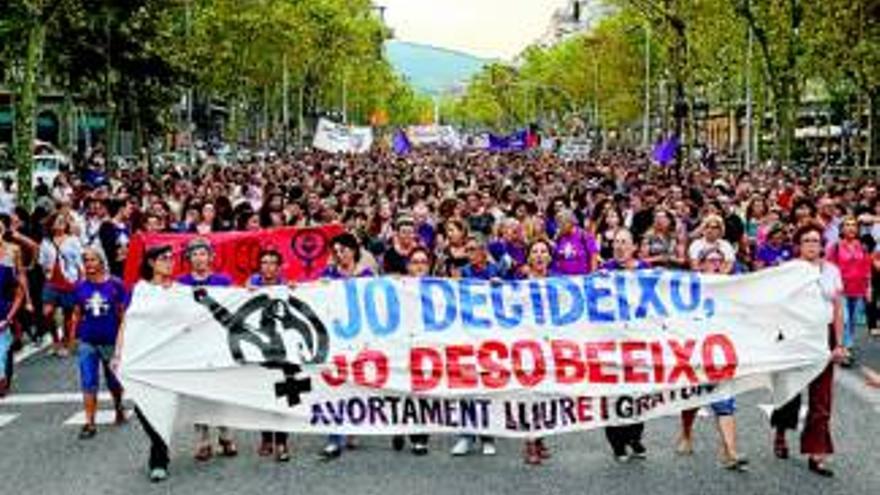 Rajoy confirma que la restricción del aborto se aprobará este mes