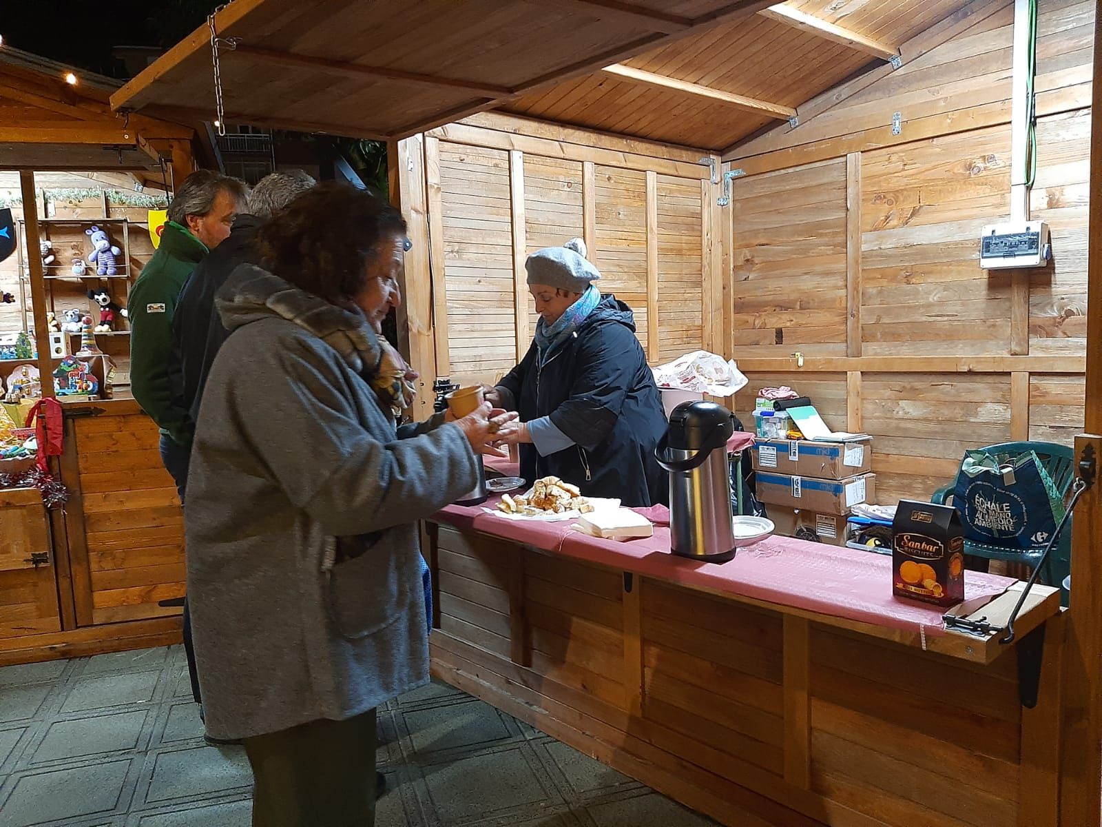 Llanera estrena el  mercadillo navideño: así es la evento en la plaza Cuno Corquera de Posada