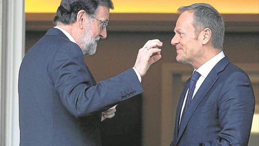 Tusk: «Aconsejé a Rajoy que no usara la fuerza contra la gente»