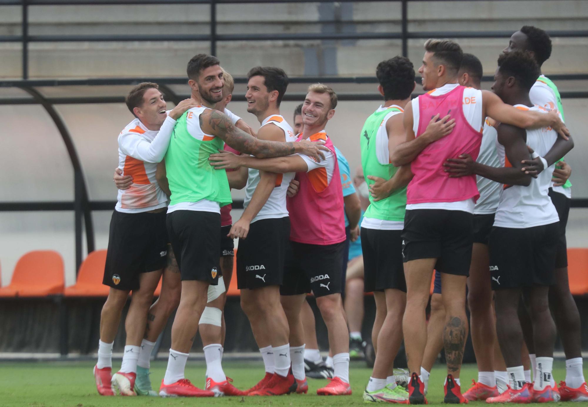 Entrenamiento del Valencia antes del encuentro frente al Athletic de Bilbao