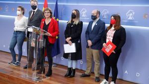 Varios dirigentes de ERC, Junts y la CUP registrando la proposición de ley orgánica de amnistía en 2021