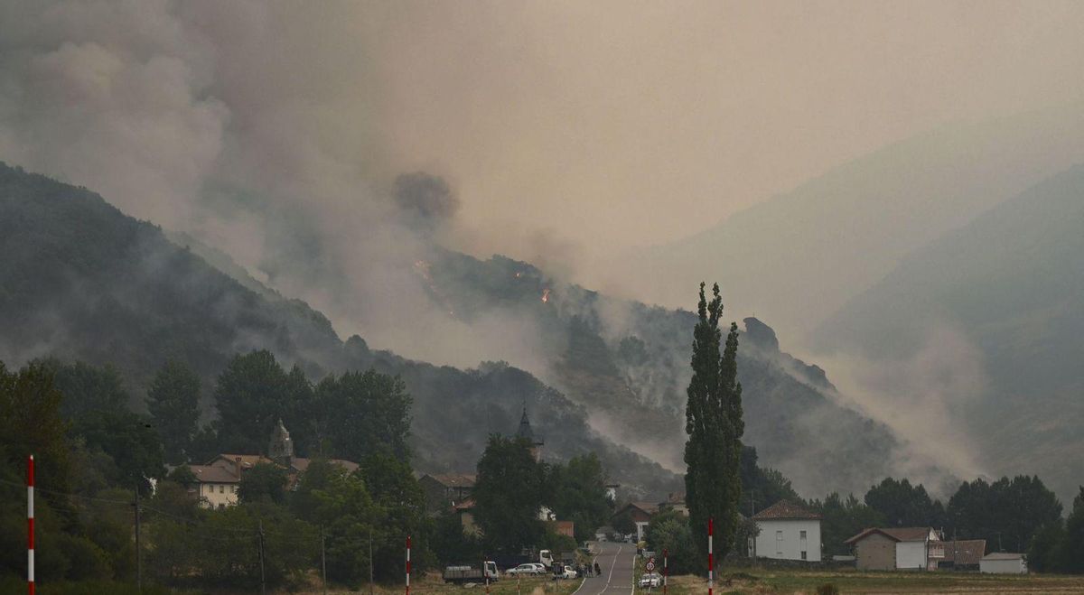 Les competències en els incendis escalen la crispació Govern-PP Les competències en els incendis escalen la crispació Govern-PP