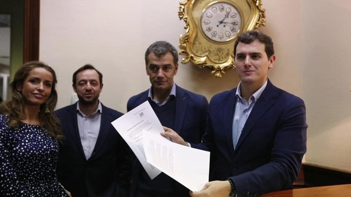 Albert Rivera y otros dirigentes de C's en la presentación de una iniciativa este jueves sobre la unidad de España