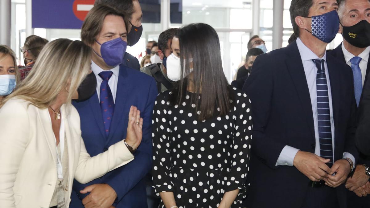 Isabel Albás, Inés Arrimadas y Juan Marín.