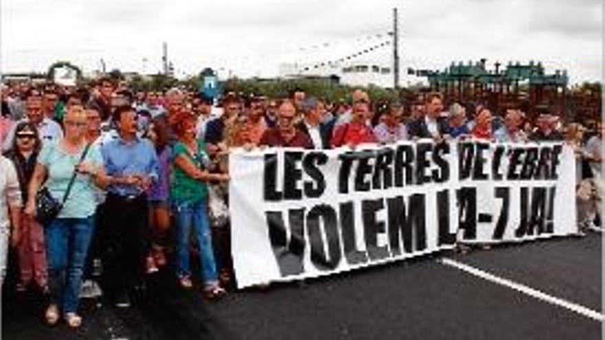 Capçalera de la manifestació d&#039;ahir.