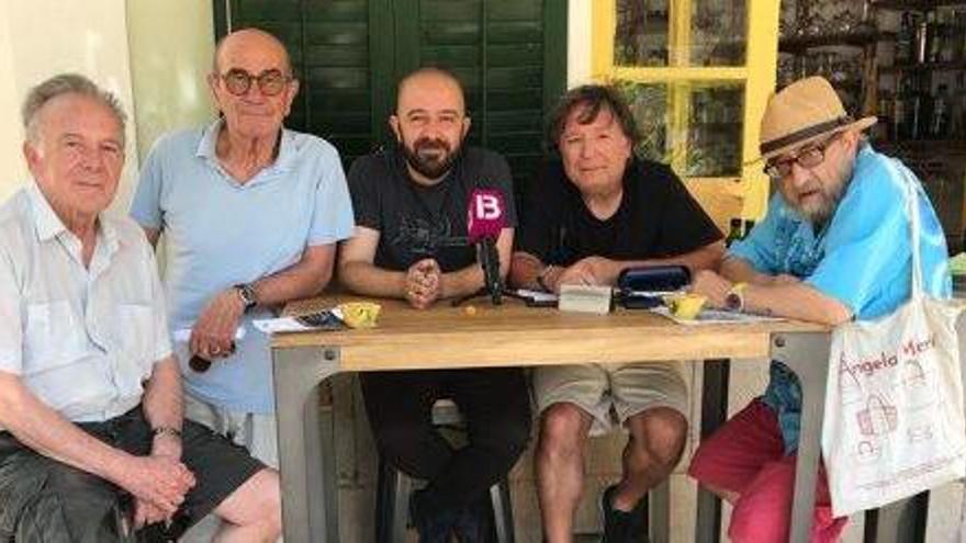 Julio Herranz, Joan Murenu, Pep Tur, Carles Fabregat y Toni Roca, ayer en la presentación.