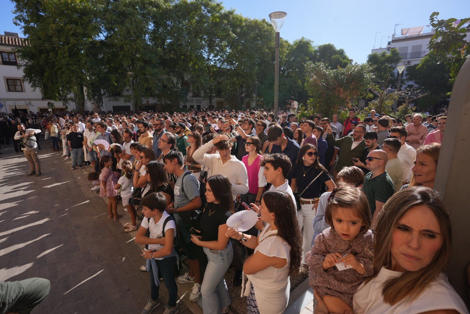 Bulla en las calles la tarde del Magno Vía Crucis