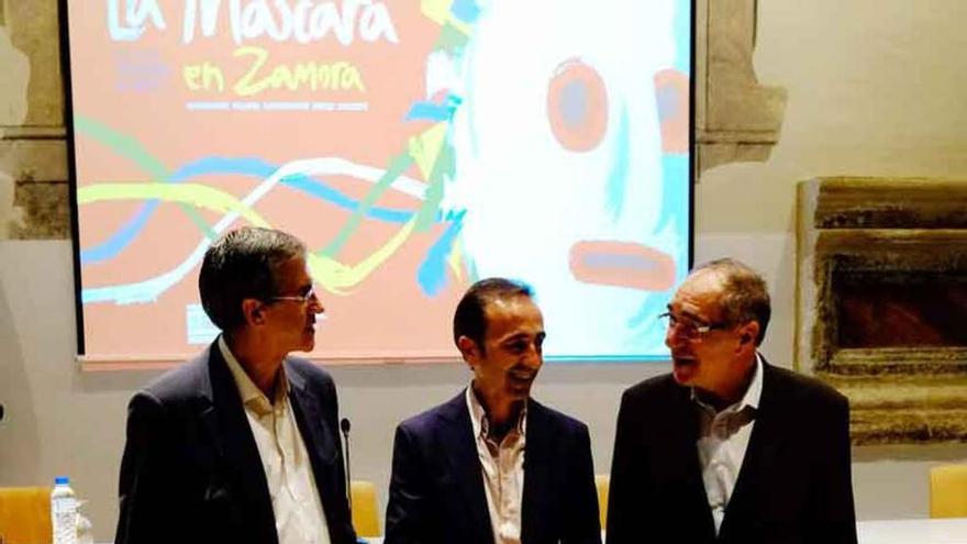 Bernardo Calvo, José Luis Prieto, centro, y António Pinelo.