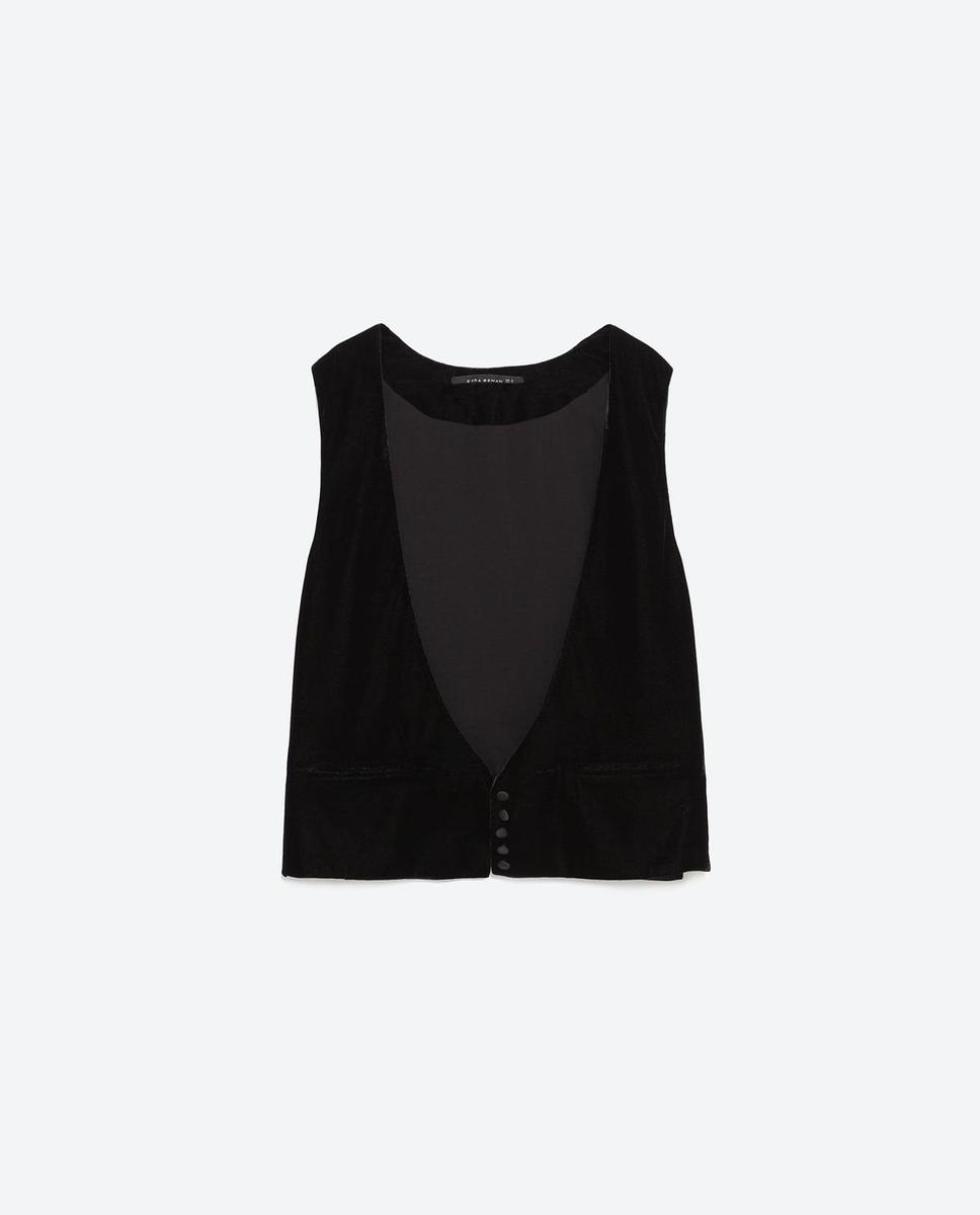 Chaleco de terciopelo de Zara (12,99€)