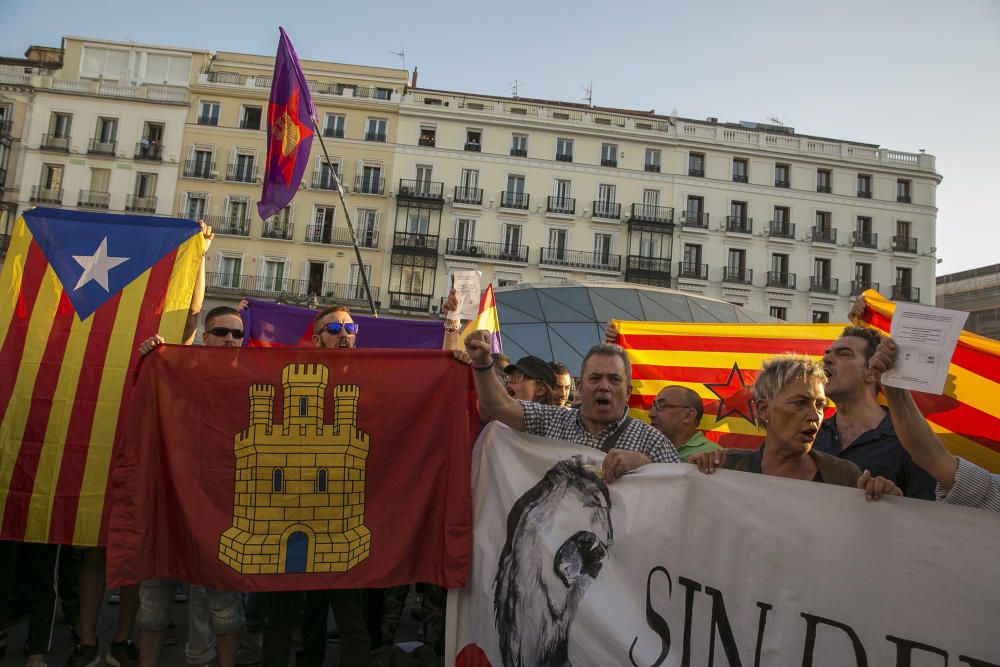 Protesta a la Puerta del Sol de Madrid pel dret a decidir