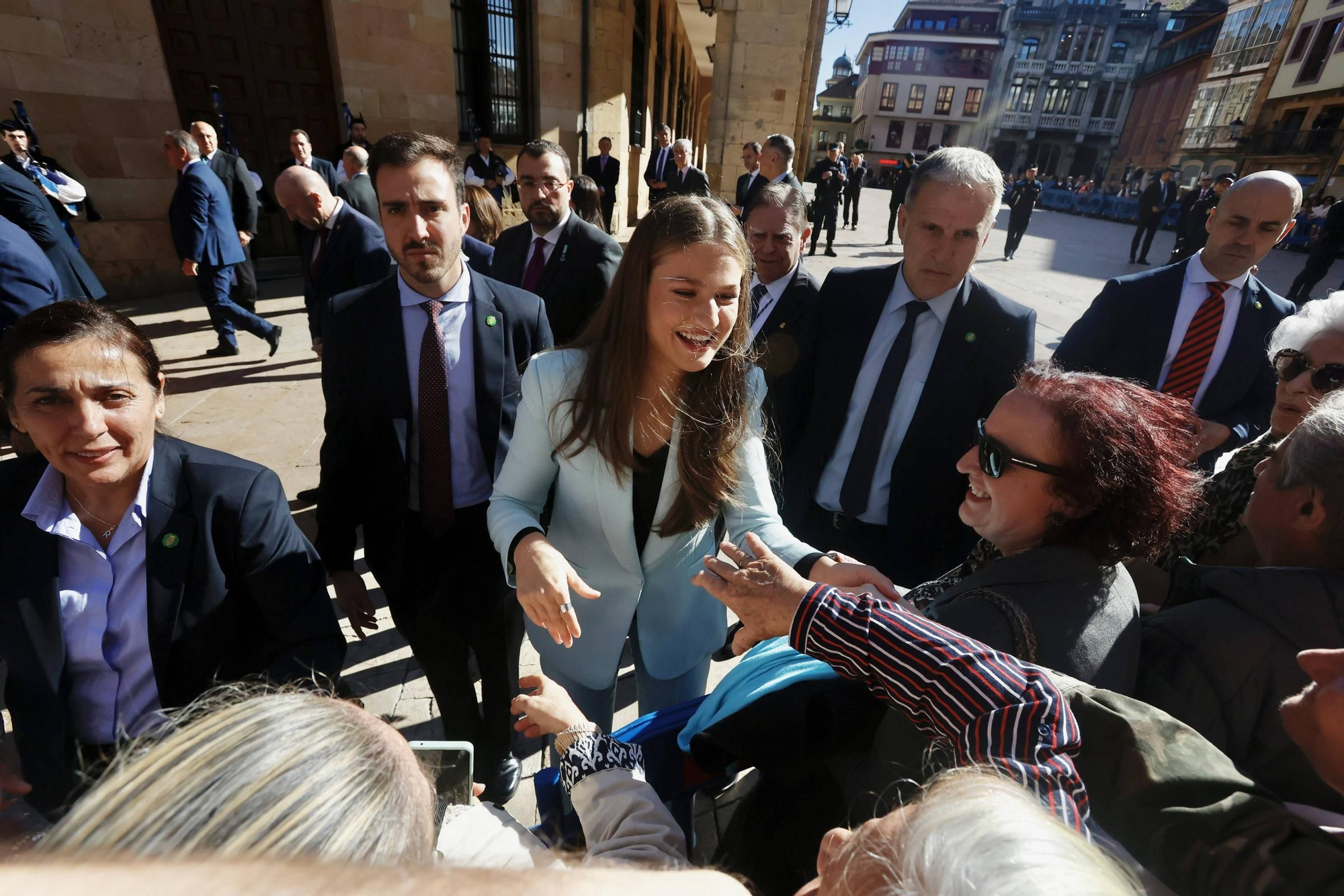 La Princesa Leonor recibe el título de Alcaldesa Honoraria de Oviedo y la Medalla de Asturias.