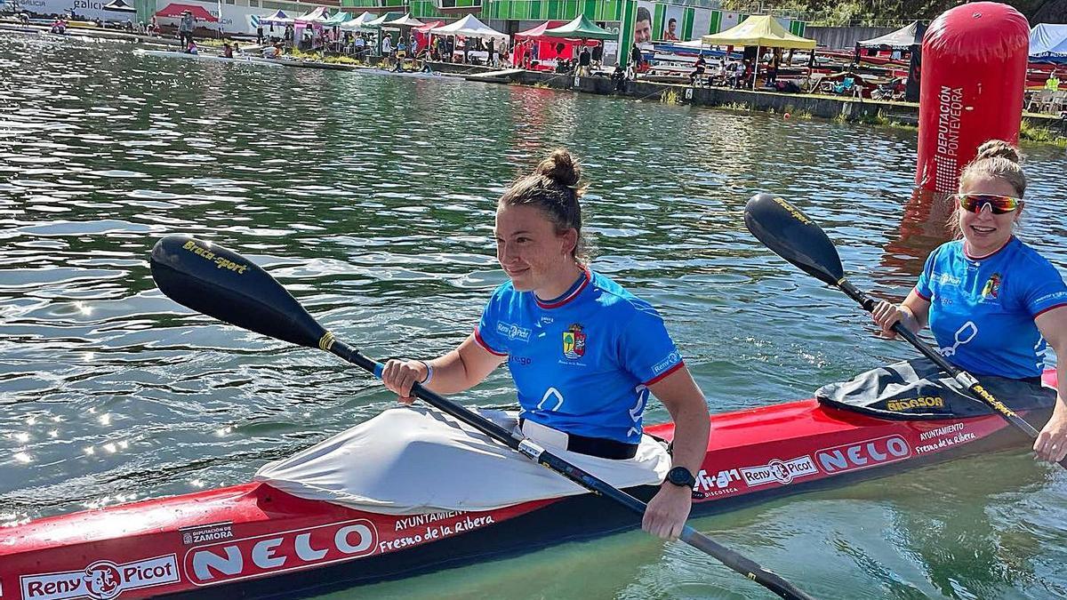 Mirella Vázquez y Paula Yáñez protagonizaron una gran actuación en Verducido (Pontevedra). | |  LOZ