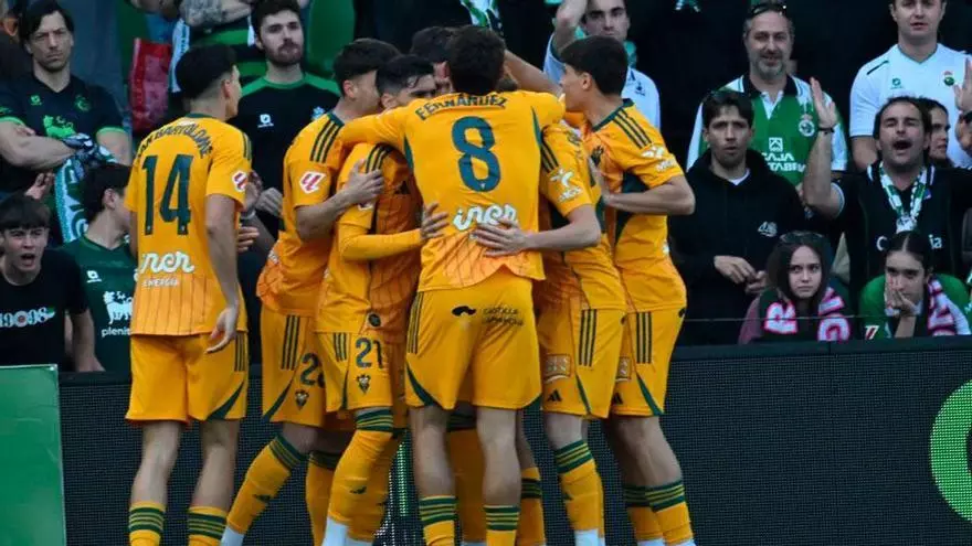 Resumen, goles y highlights del Racing Club 0 - 4 Albacete BP de la jornada 31 de LaLiga Hypermotion