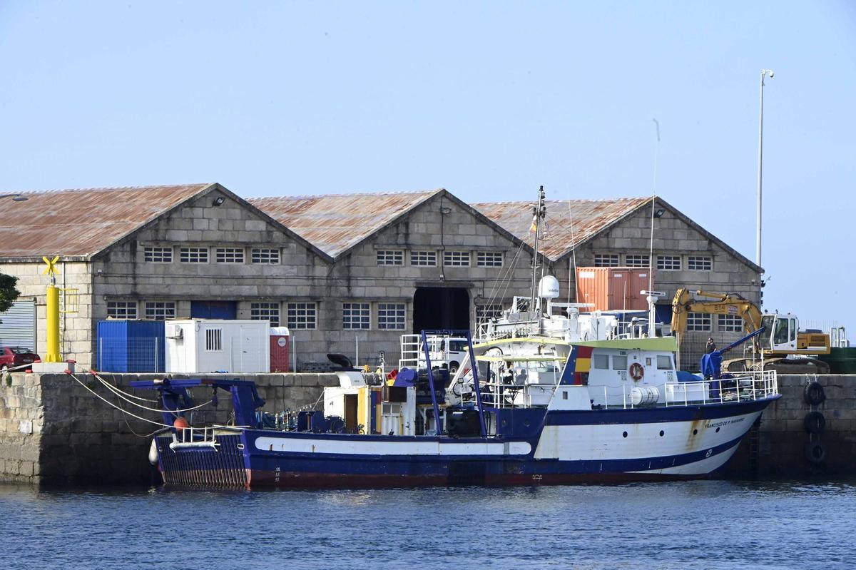 El «Francisco P Navarro» amarrado ayer en ante Casa Pepe.