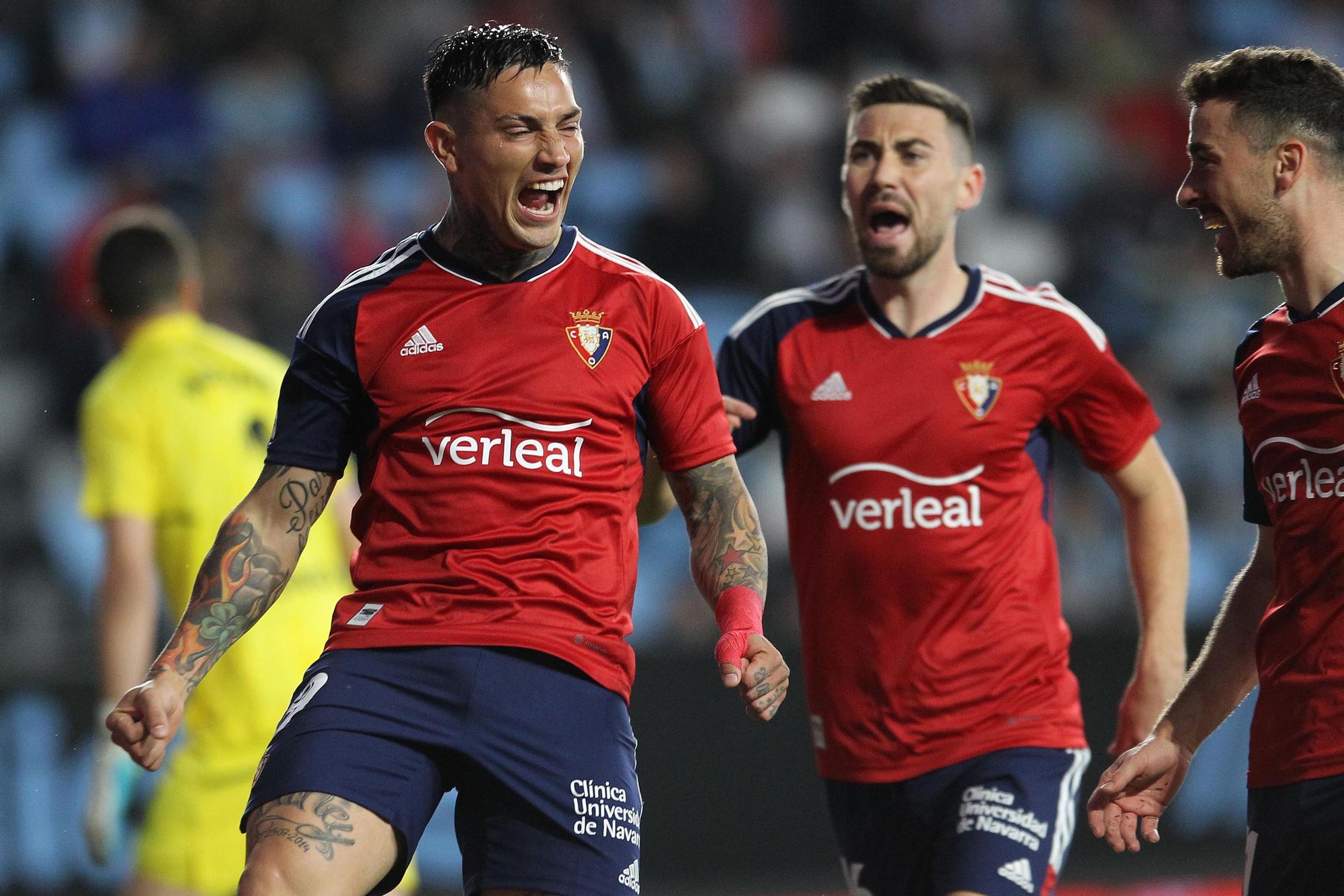 Chimy Ávila celebra un gol con Osasuna.