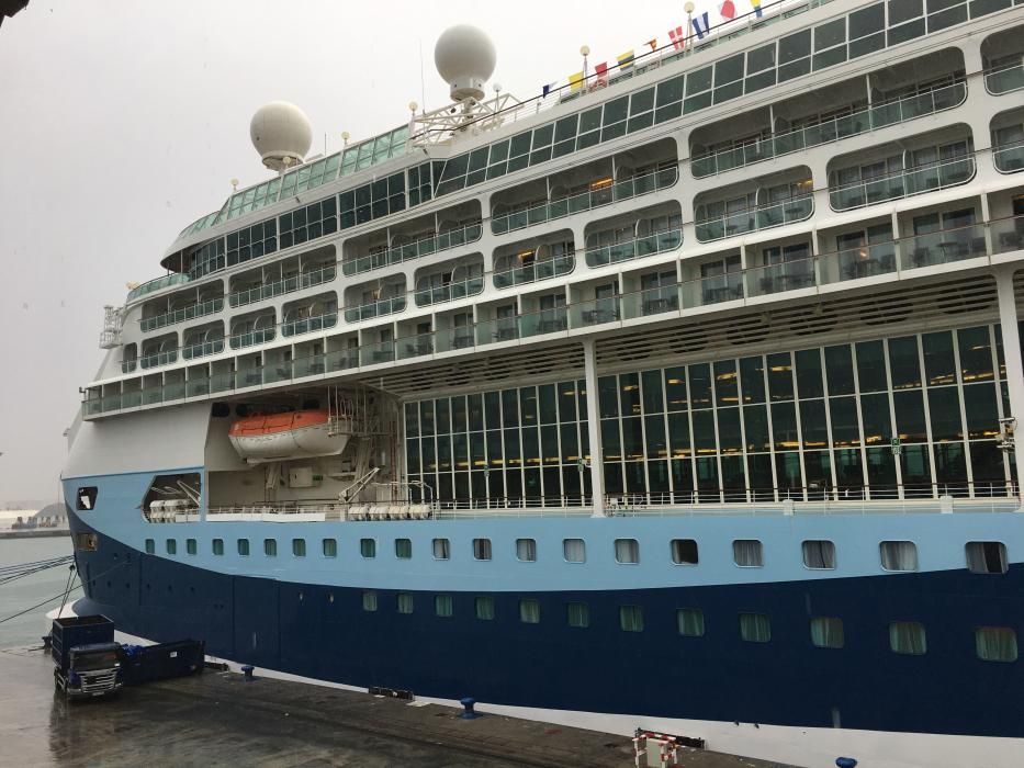 Visita al Tui Discovery 2, que se estrena en Málaga.