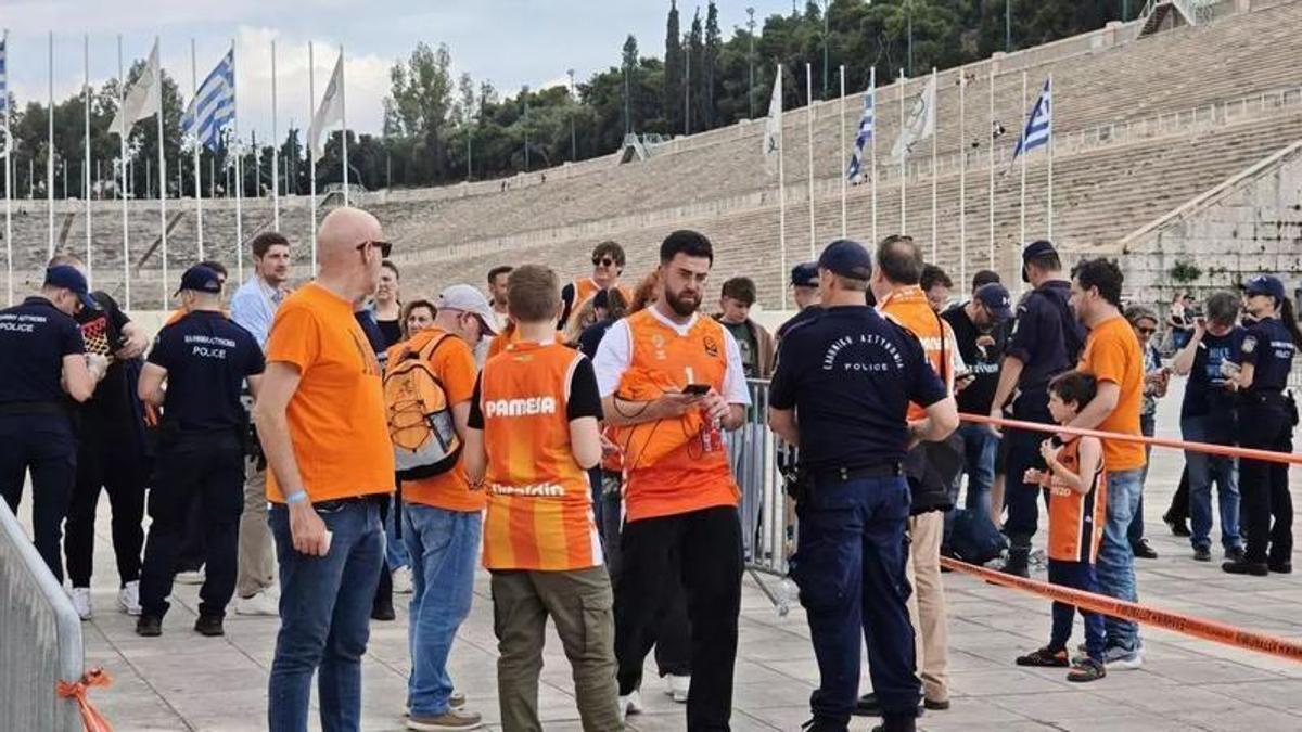 Los aficionados de Valencia Basket, con ganas de Final Four