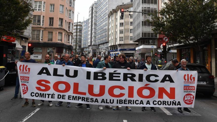 El Fogasa accede a abonar parte de la indemnización a los extrabajadores de Alu Ibérica en A Coruña