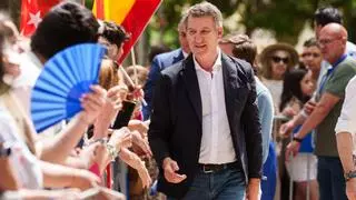 Feijóo llama a manifestarse este domingo por "la democracia" y para pedir la dimisión de Sánchez
