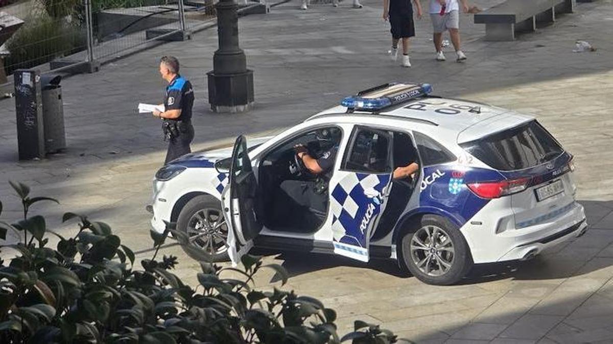 Efectivos de la Policía Local de Vilagarcía.