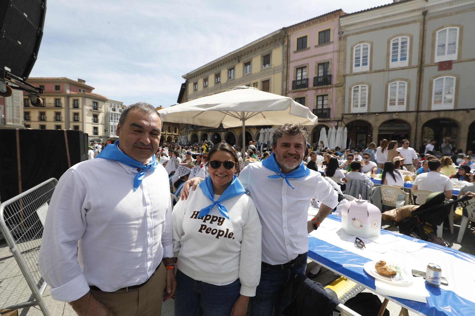 El escaparate político de la Comida en la Calle de Avilés