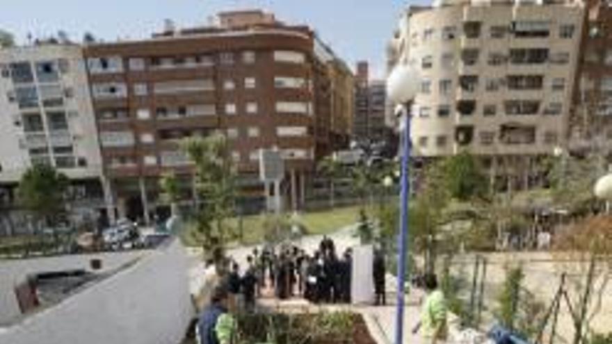 Imagen de archivo de alumnos de una Escuela Taller de jardinería.