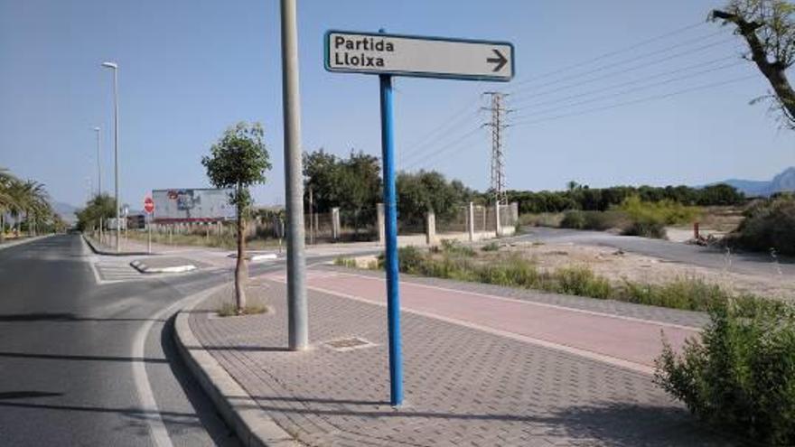 El Ayuntamiento quiere que el acceso al solar donde se ubicará el colegio sea con una rotonda.