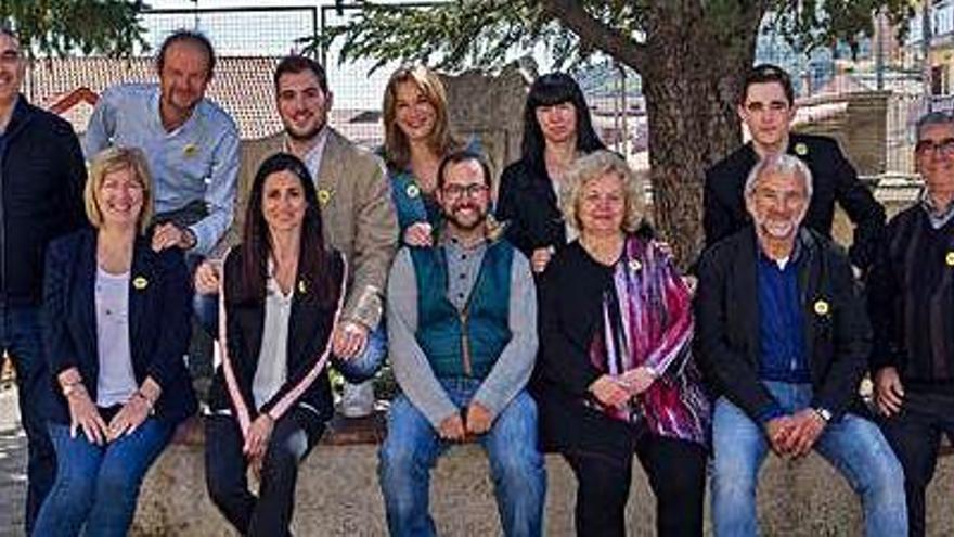 Els membres de la candidatura de Junts per Catalunya Puig-reig