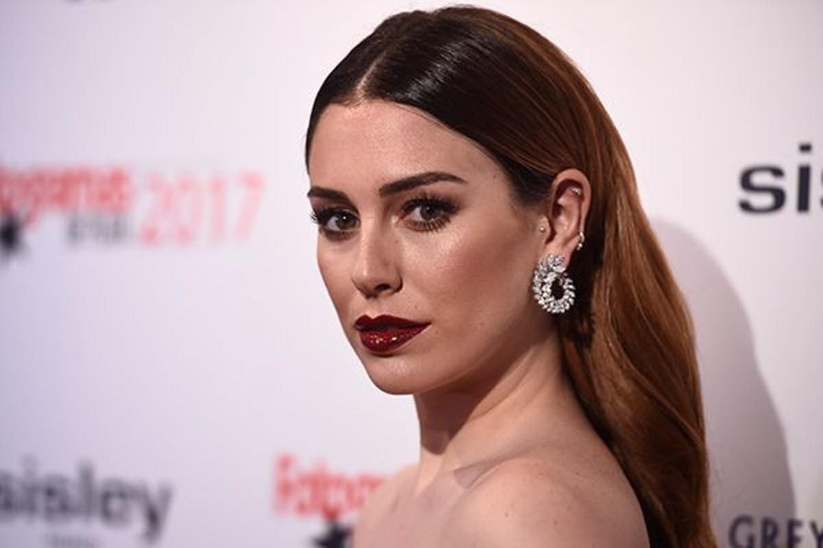 Blanca Suárez con 5 pendientes y extensiones de cabello