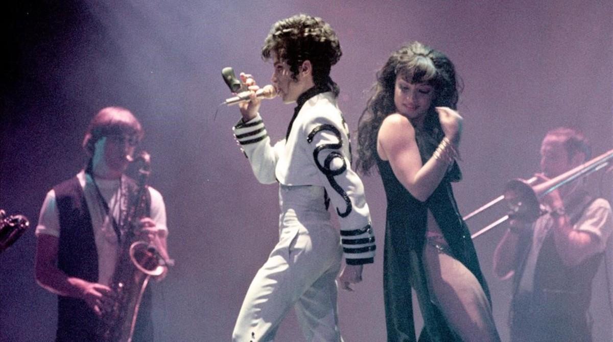 Concierto de Prince en Barcelona acompañado de Maite Garcia en el Palau sant Jordi en 1993.