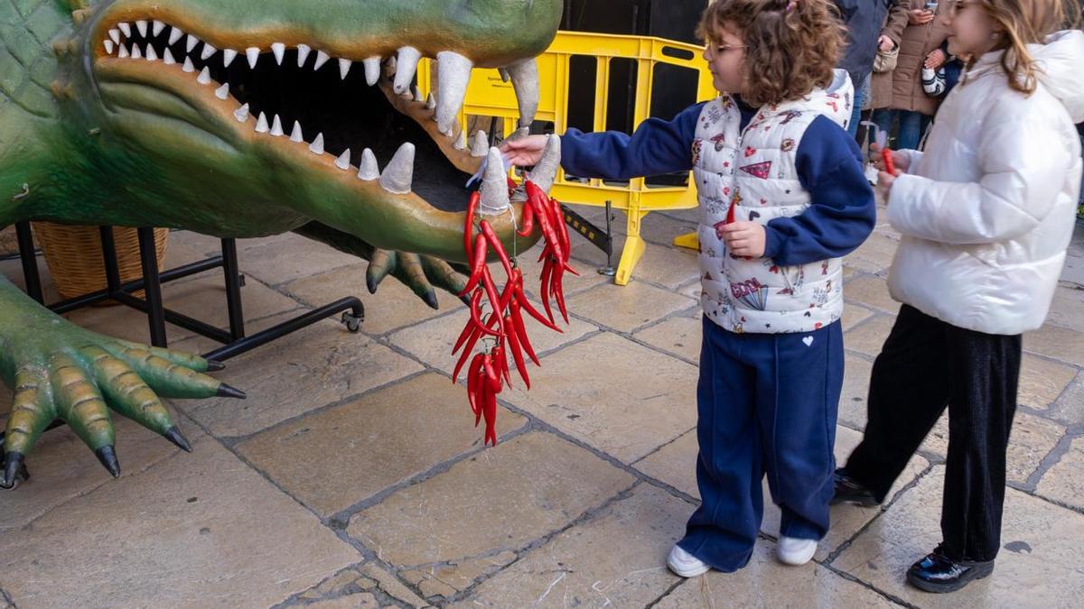 "¡Visca Sant Sebastià!", arrancan las fiestas de Palma con el despertar del Drac de na Coca