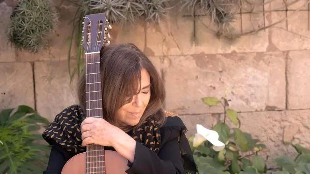Maria del Mar Bonet en una imatge de promoció del disc «L’aigua no cansa»
