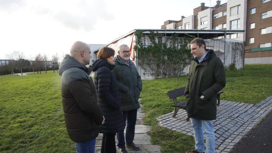 Moriyón urge a salir &quot;del letargo del PSOE&quot; y reitera el &quot;compromiso con los barrios&quot;