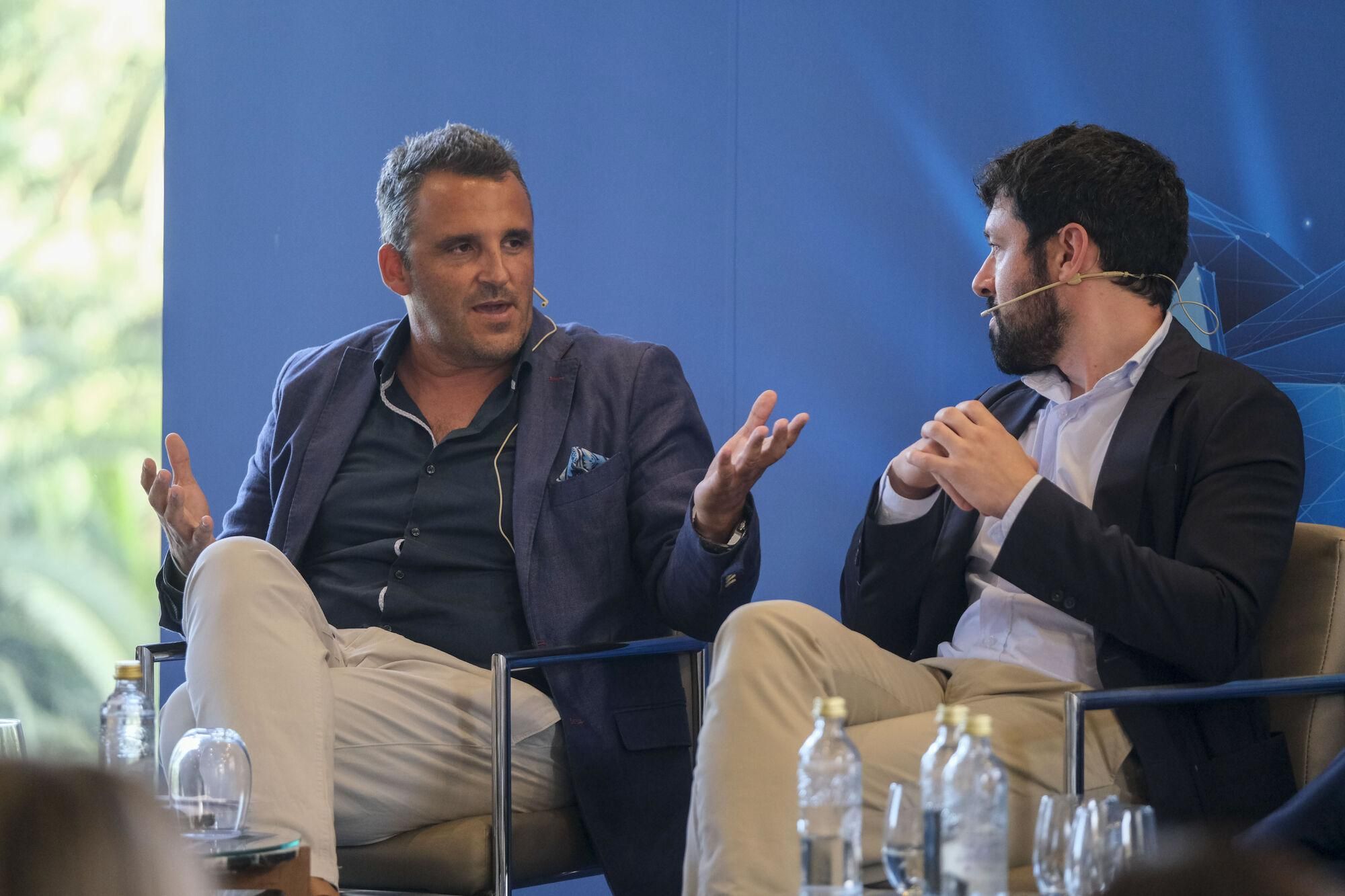 Expertos reunidos por La Opinión apuestan por el conocimiento financiero para superar los actuales tiempos de incertidumbre
