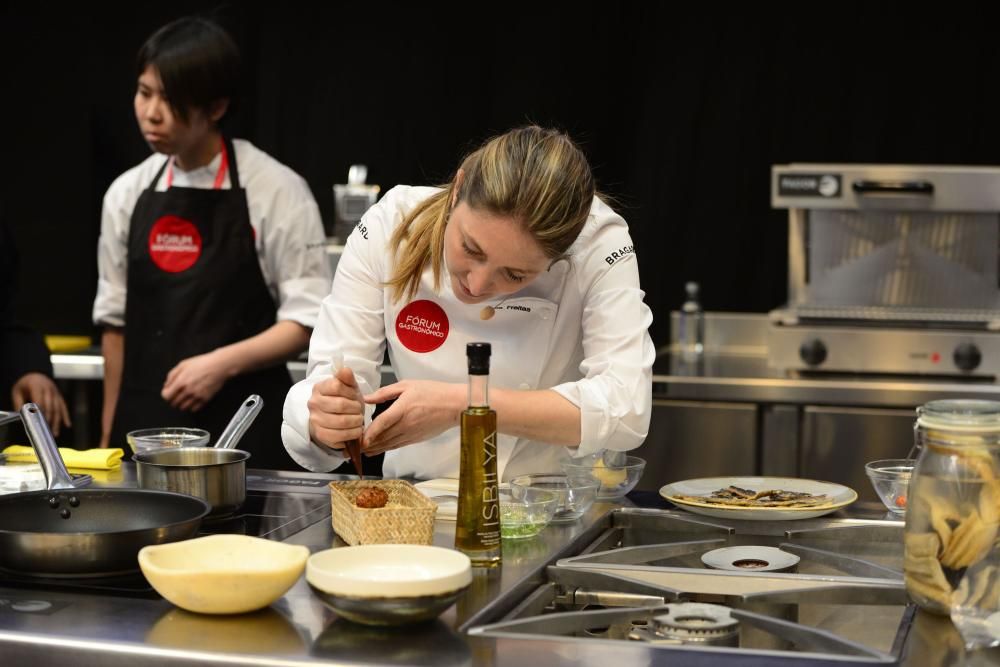 Un total de 250 expositores muestran sus productos en el Fórum Gastronómico que se celebra hasta mañana en Expocoruña.