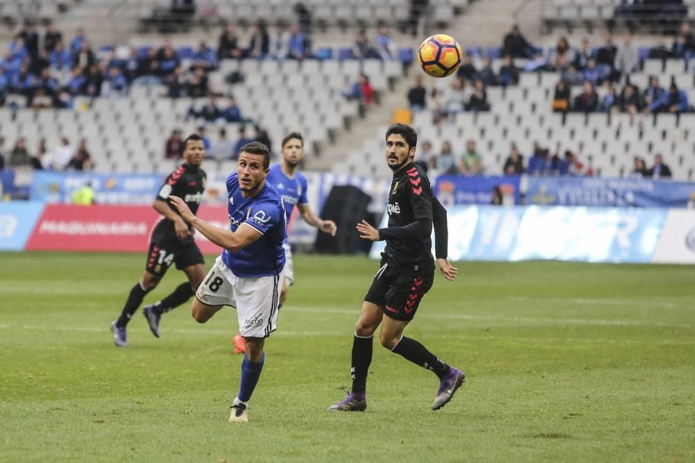 El partido entre el Real Oviedo y el Nástic de Tarragona, en imágenes