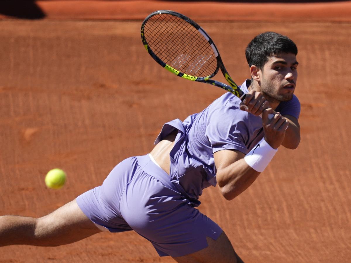 Carlos Alcaraz, durante la final del Barcelona Open Banc Sabadell-Trofeo Conde de Godó.