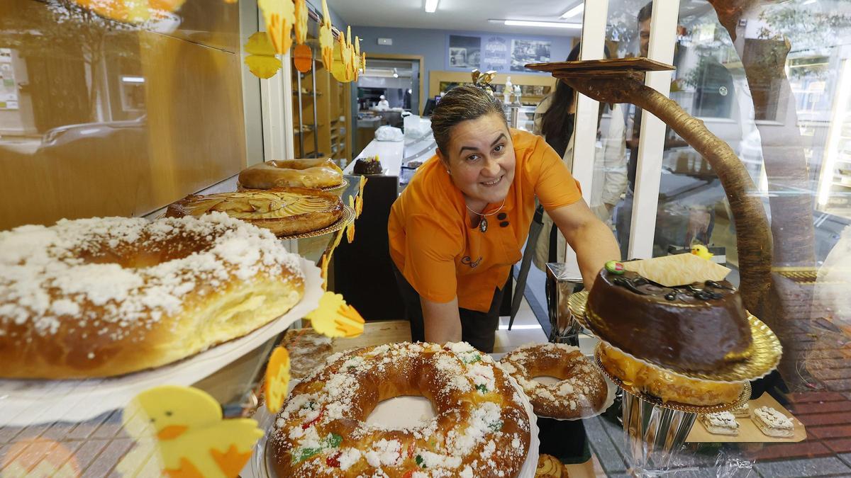 «Es una pasada la demanda de roscas», reconocen en la confitería Capri.