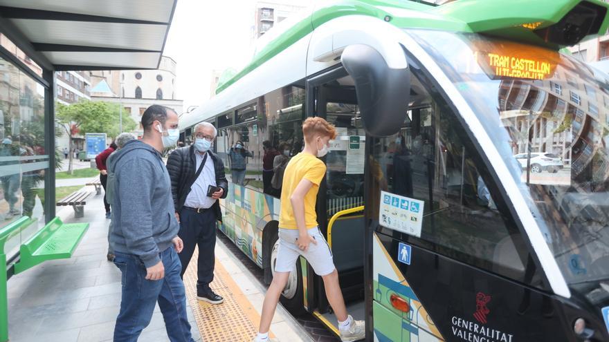 La Generalitat aplica la reducción adicional del 30% en el transporte público