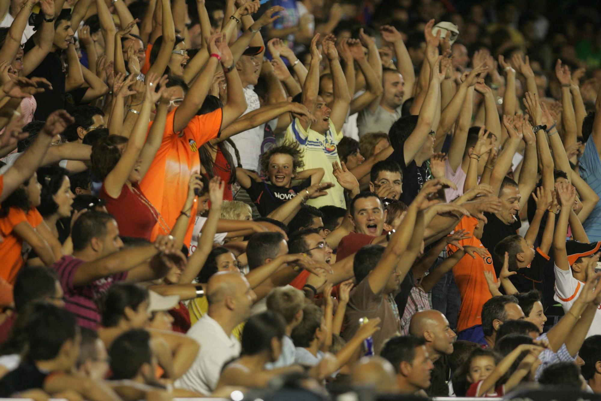 Imágenes, ya históricas, de la grada de Mestalla, que pueden volver pronto