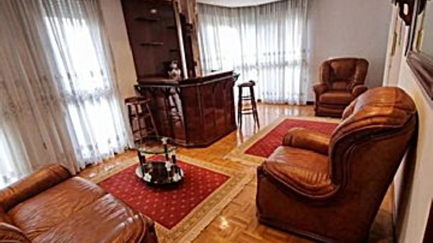 119.900 € Venta de piso en El Entrego (San Martín del Rey Aurelio), 3 habitaciones, 2 baños...