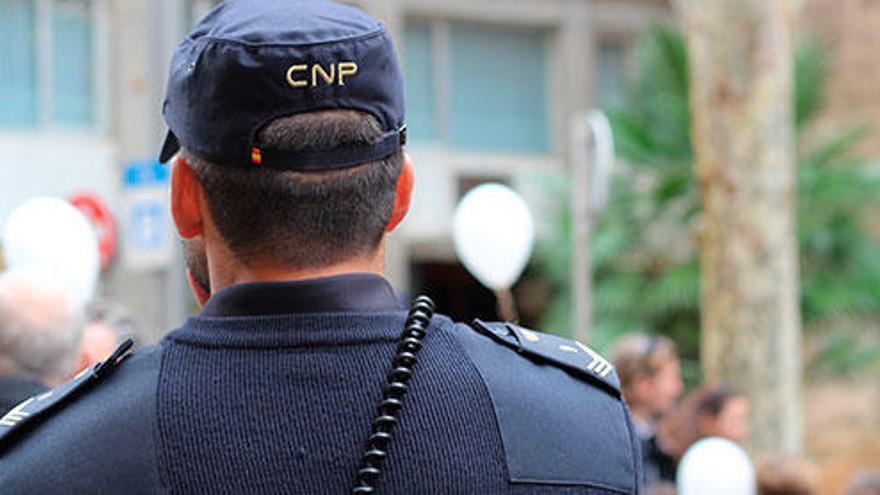 Ohrfeige für Frau: Polizei auf Mallorca nimmt Briten fest